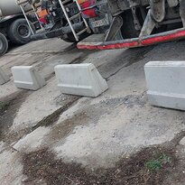 Betónové parkovacie zábrany