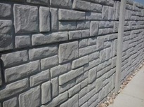 betónový plot vzor mozaika