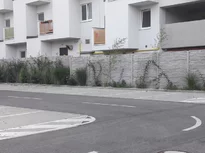 oplotenie pozemku okolo bytovky oplotenie pozemku okolo bytovky